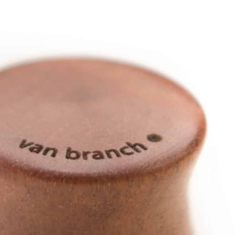 Holz Plug Wetter Pink Ivory - van branch - Branding Detail