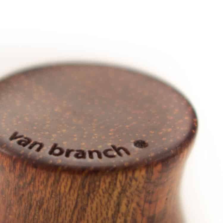 Holz Plug Wetter Satiné - van branch - Branding Detail