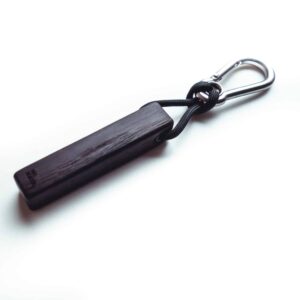 Schlüsselanhänger aus Räuchereiche mit eigener Gravur